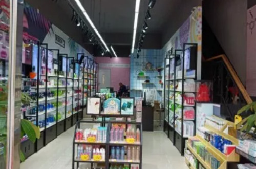 化妝工具加盟，選擇什么品牌的彩妝工具店加盟比較好？